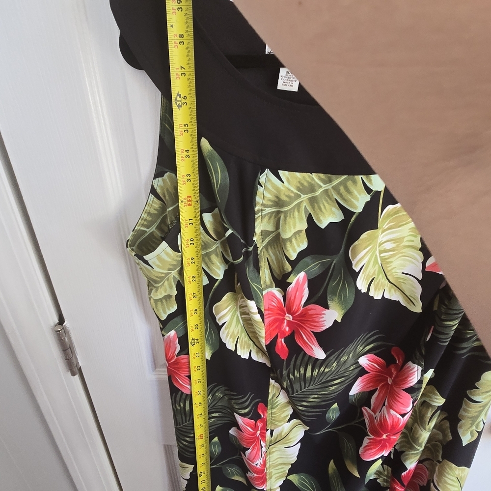 Plus Size Kim Rogers Floral Dress - Picture 7 of 7